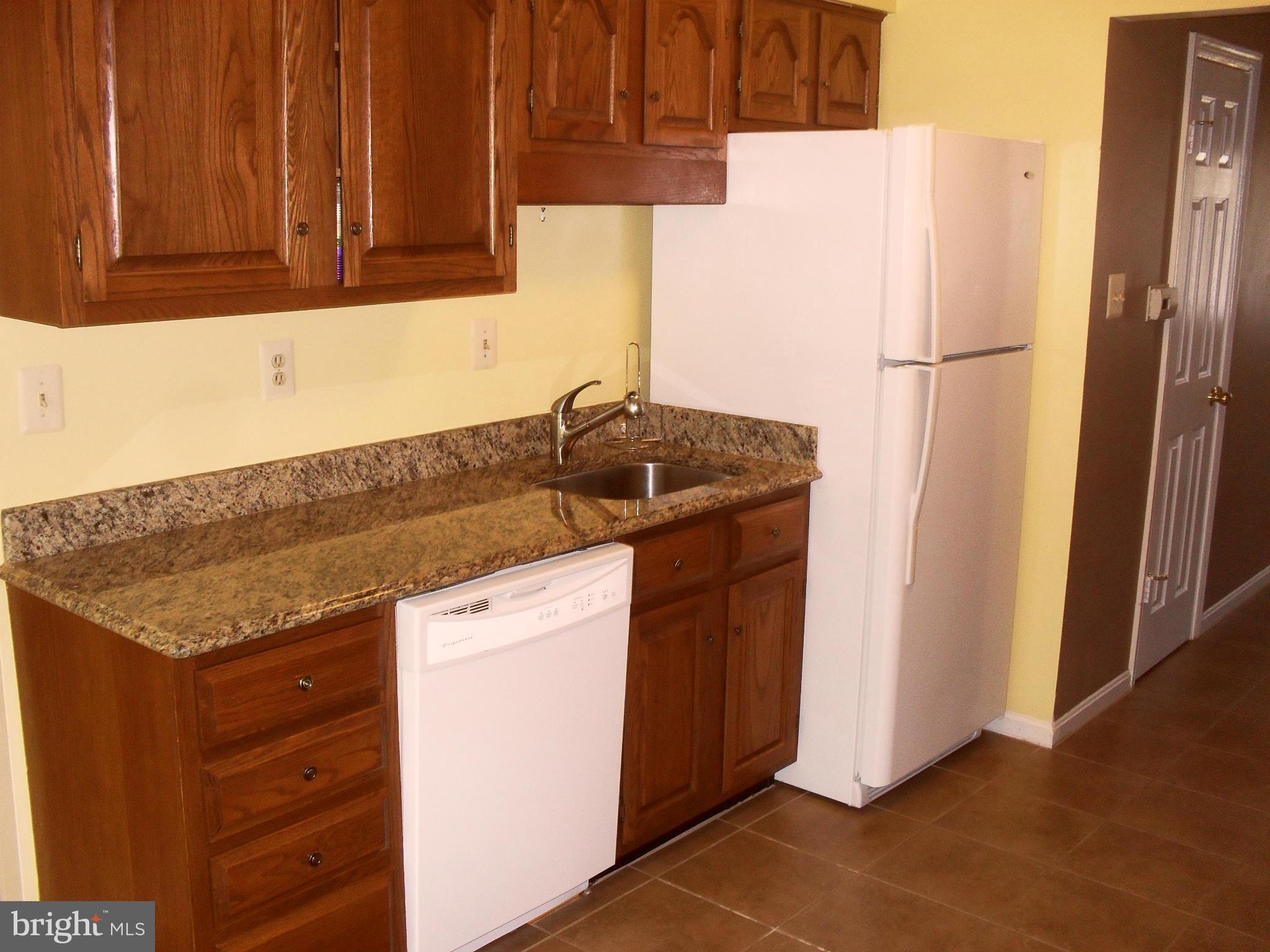 3370 Ryon Court Waldorf, MD 20601 - Photo 5 of 12 Kitchen