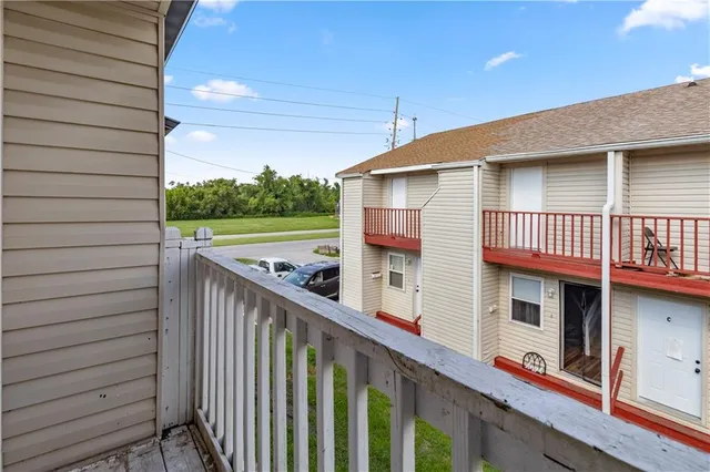 $1,235 | 717 Woodland Drive, Unit A, Laplace, LA 70068