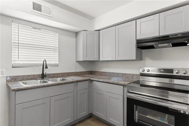 $1,235 | 717 Woodland Drive, Unit A, Laplace, LA 70068