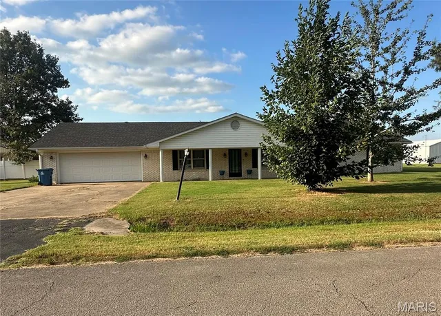$229,000 | 63 Brown Acres Drive, Portageville, MO 63873