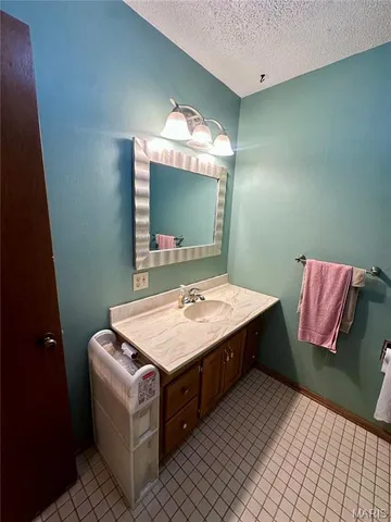 $229,000 | 63 Brown Acres Drive, Portageville, MO 63873