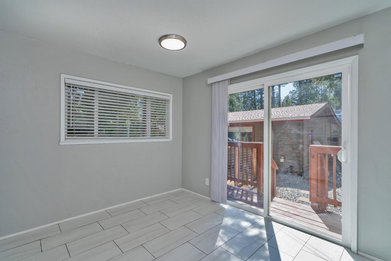 6231 Shad Way Pollock Pines, CA 95726 - Photo 17 of 38