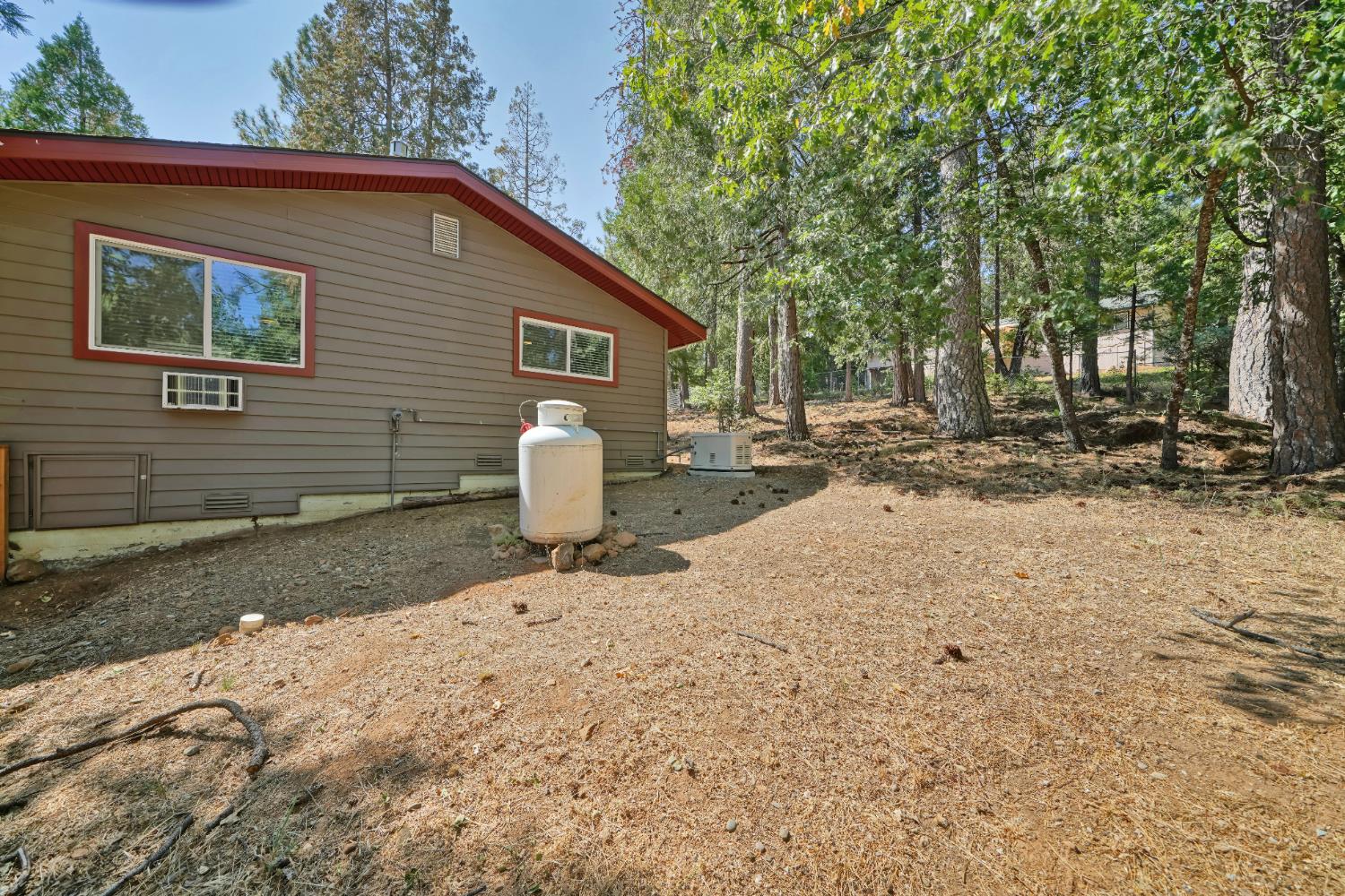 6231 Shad Way Pollock Pines, CA 95726 - Photo 33 of 38