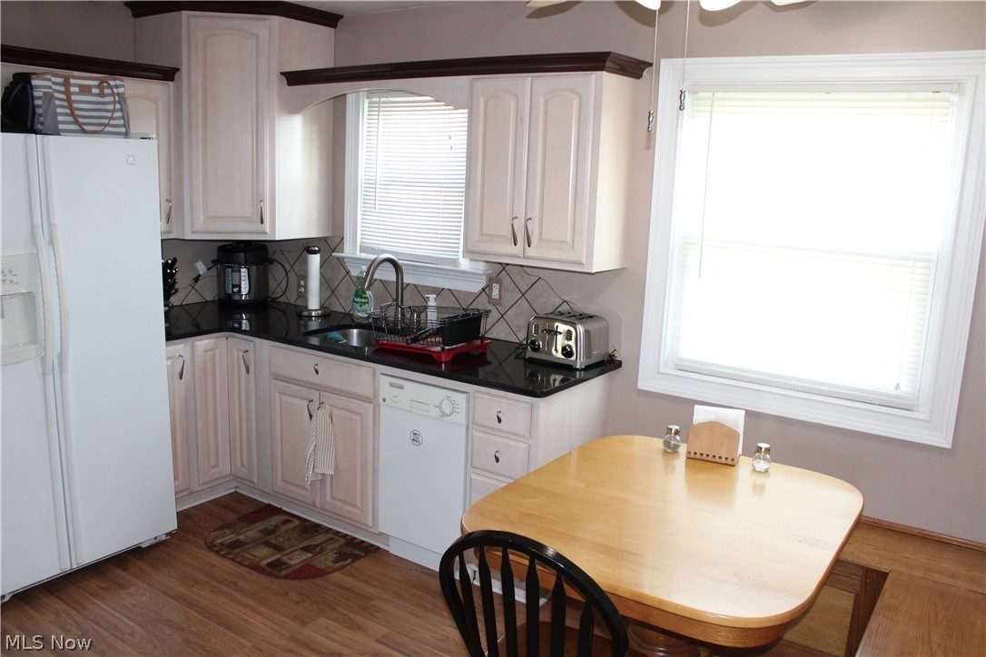 32018 Pendley Road Willowick, OH 44095 - Photo 3 of 35