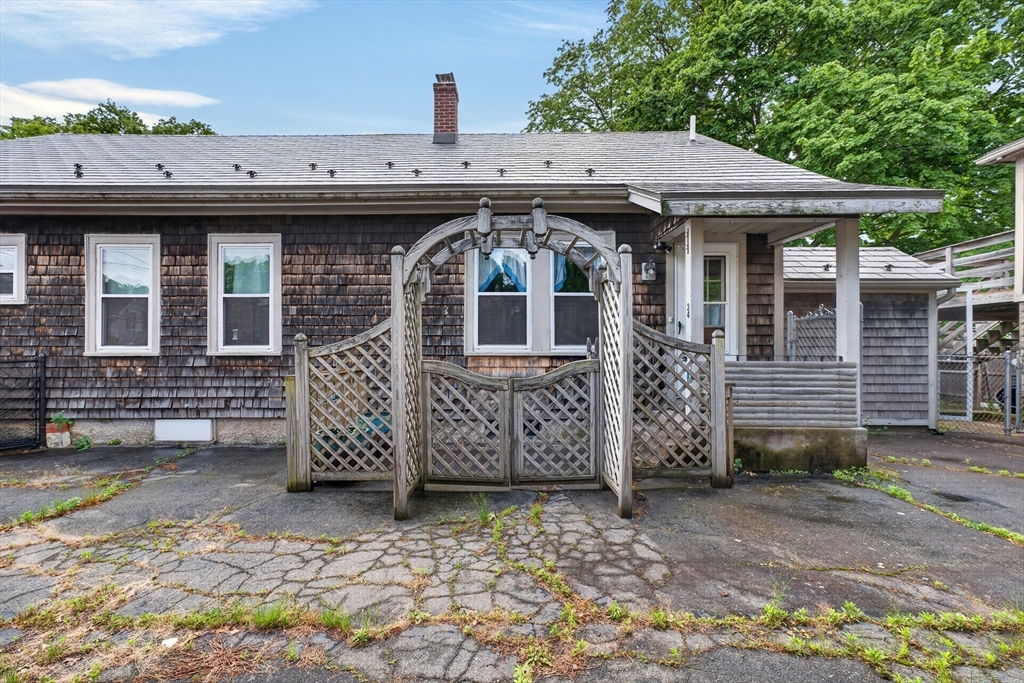 34 Bridge Street Fairhaven, MA 02719 - Photo 6 of 34