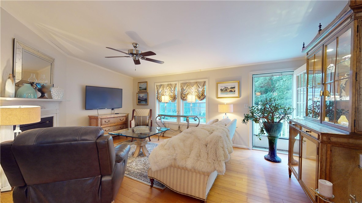 6 Lisa's Way Coventry, RI 02816 - Photo 4 of 26 Gallery Image 4