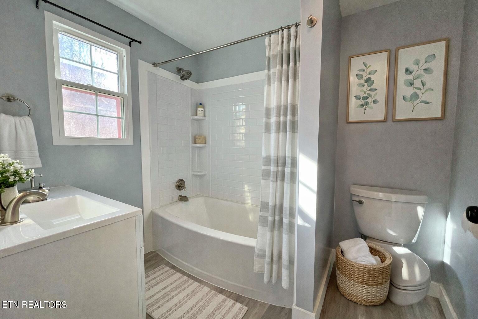 186 County Road 83 Athens, TN 37303 - Photo 9 of 41 bathroom staged