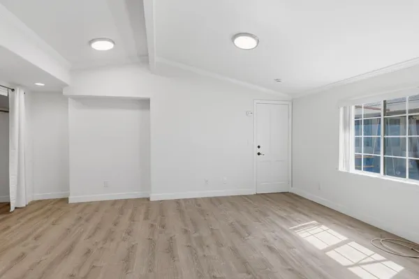 $1,475 | 8894 Indiana Avenue, Riverside, CA 92503