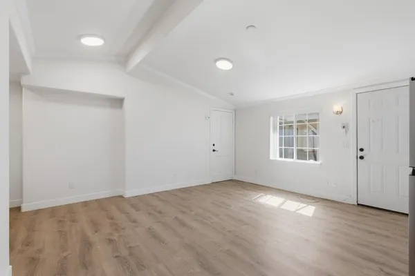 $1,475 | 8894 Indiana Avenue, Riverside, CA 92503