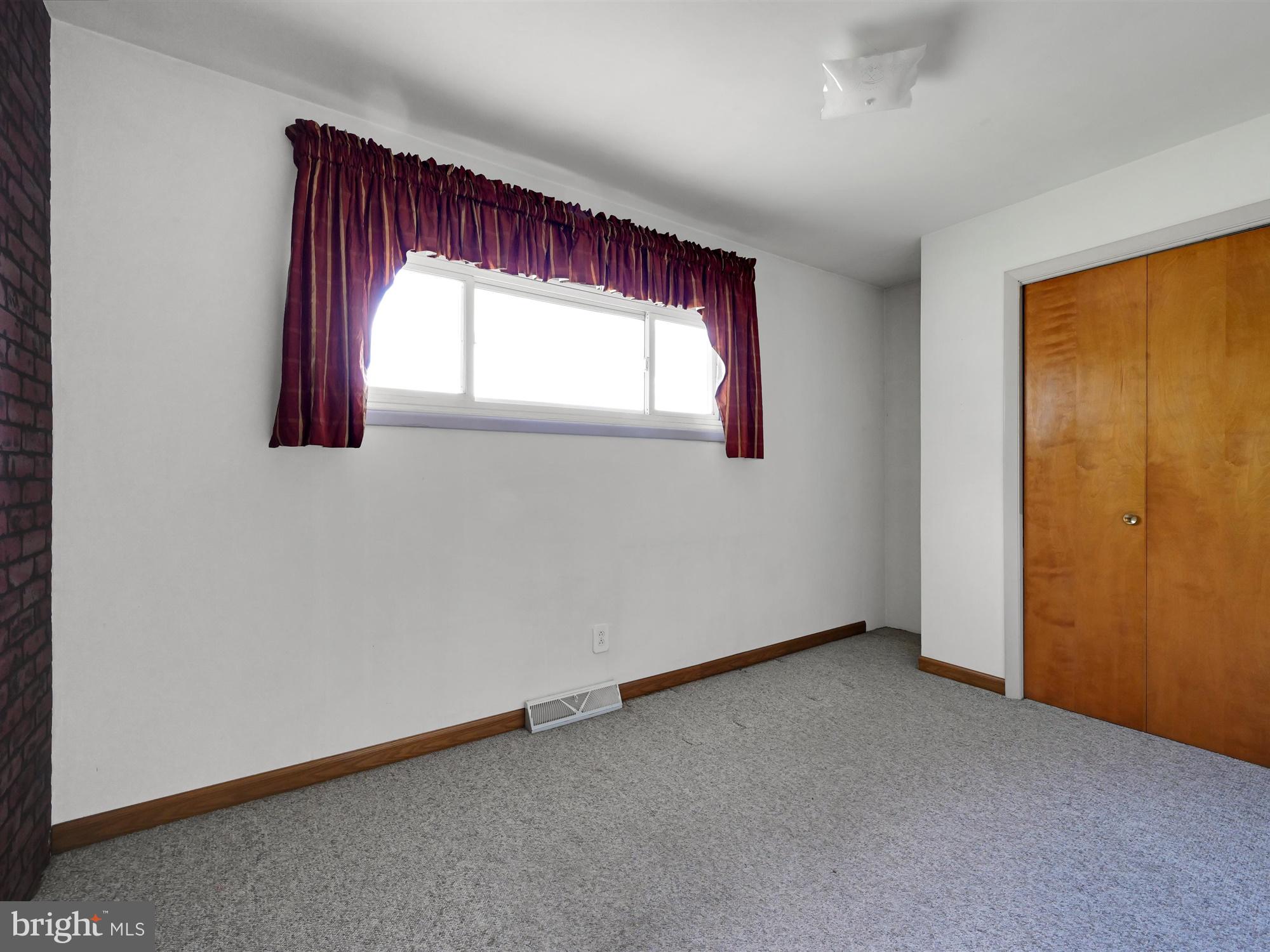 410 Blantz Road Lititz, PA 17543 - Photo 13 of 27
