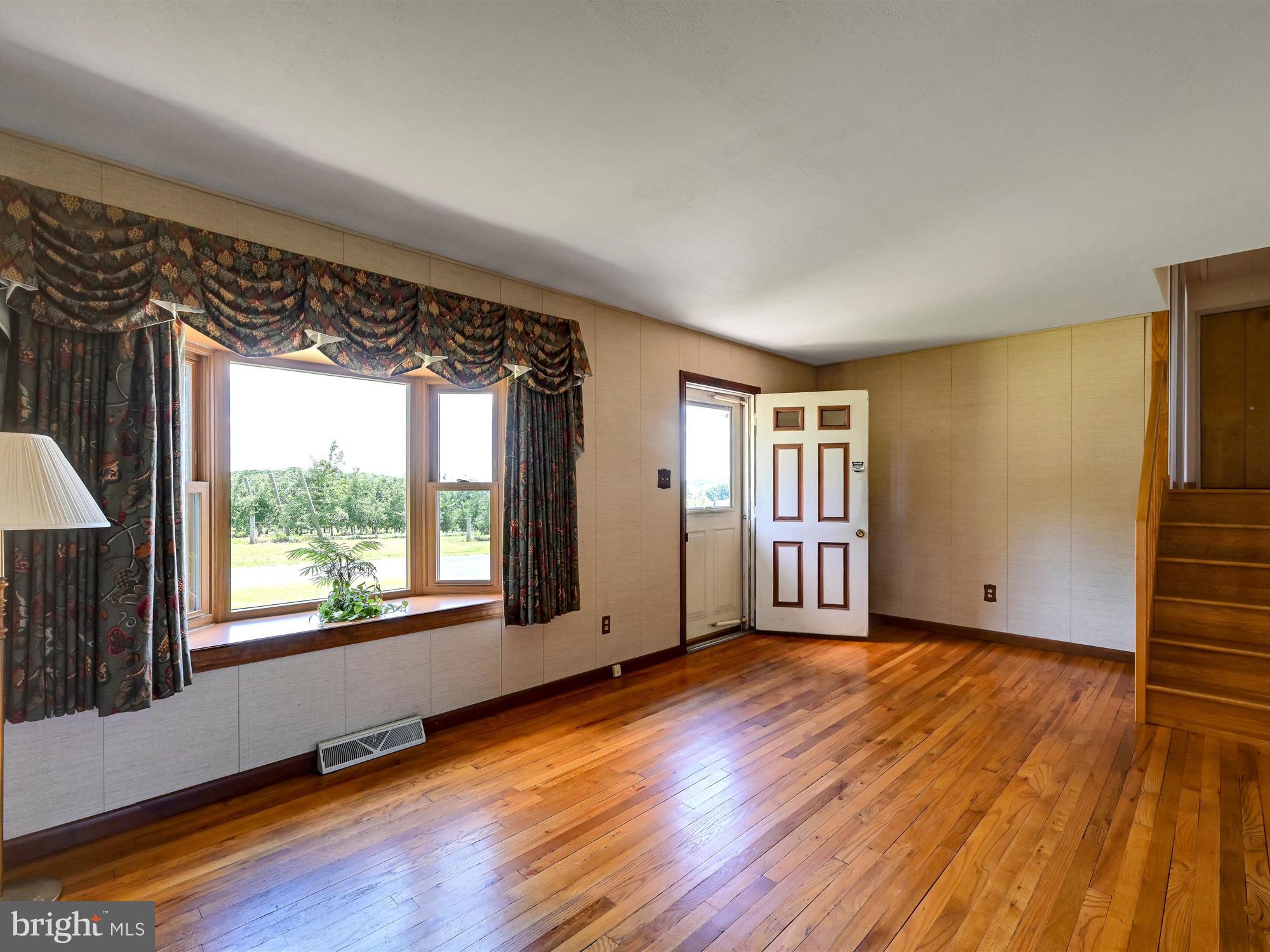 410 Blantz Road Lititz, PA 17543 - Photo 5 of 27