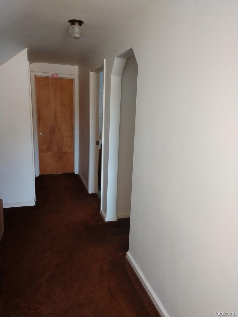8940 Ruth Avenue Allen Park, MI 48101 - Photo 24 of 33 LARGE UPSTAIRS HALLWAY. BATHROOM ENTRY FIRST DOOR ON THE RIGHT.