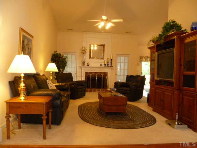 4607 Regency Drive Durham, NC 27713 - Photo 3 of 17