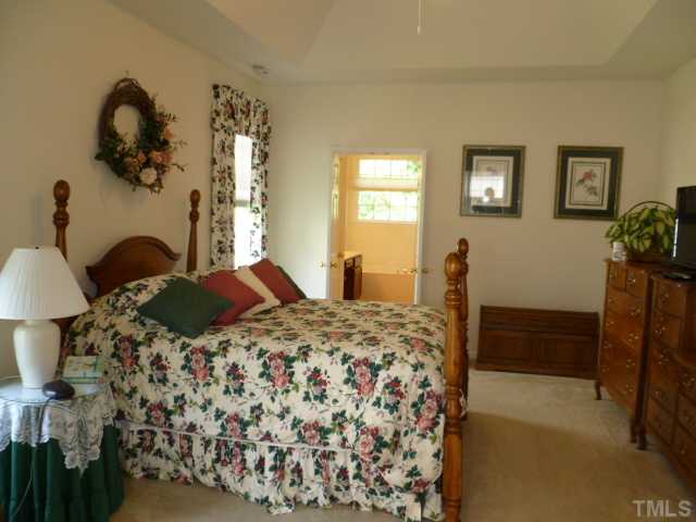 4607 Regency Drive Durham, NC 27713 - Photo 8 of 17