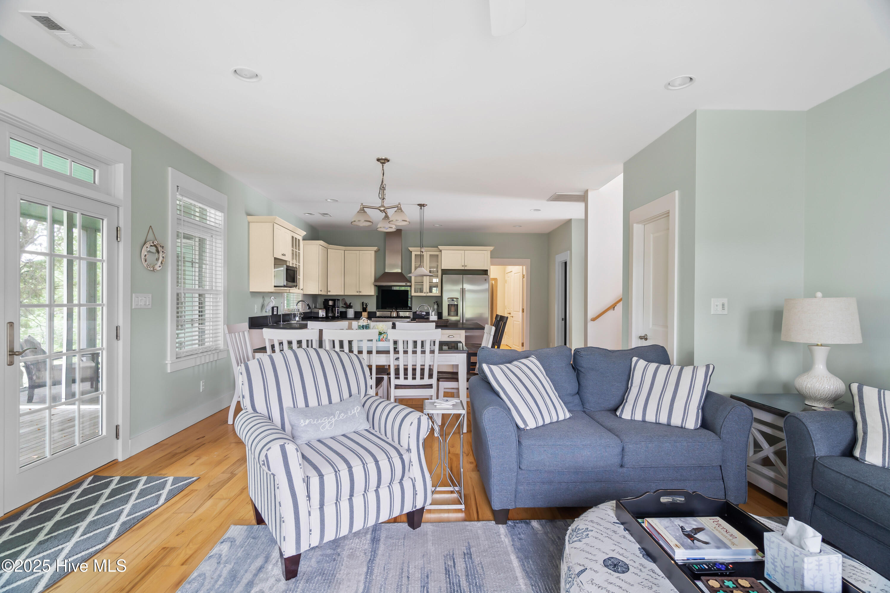 320 Governor Safford Lane Emerald Isle, NC 28594 - Photo 13 of 85 Living Room