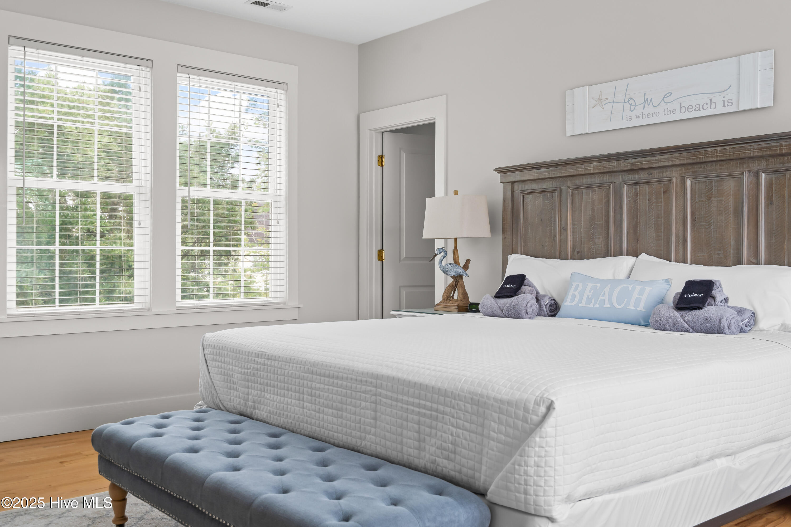 320 Governor Safford Lane Emerald Isle, NC 28594 - Photo 16 of 85 Primary suite