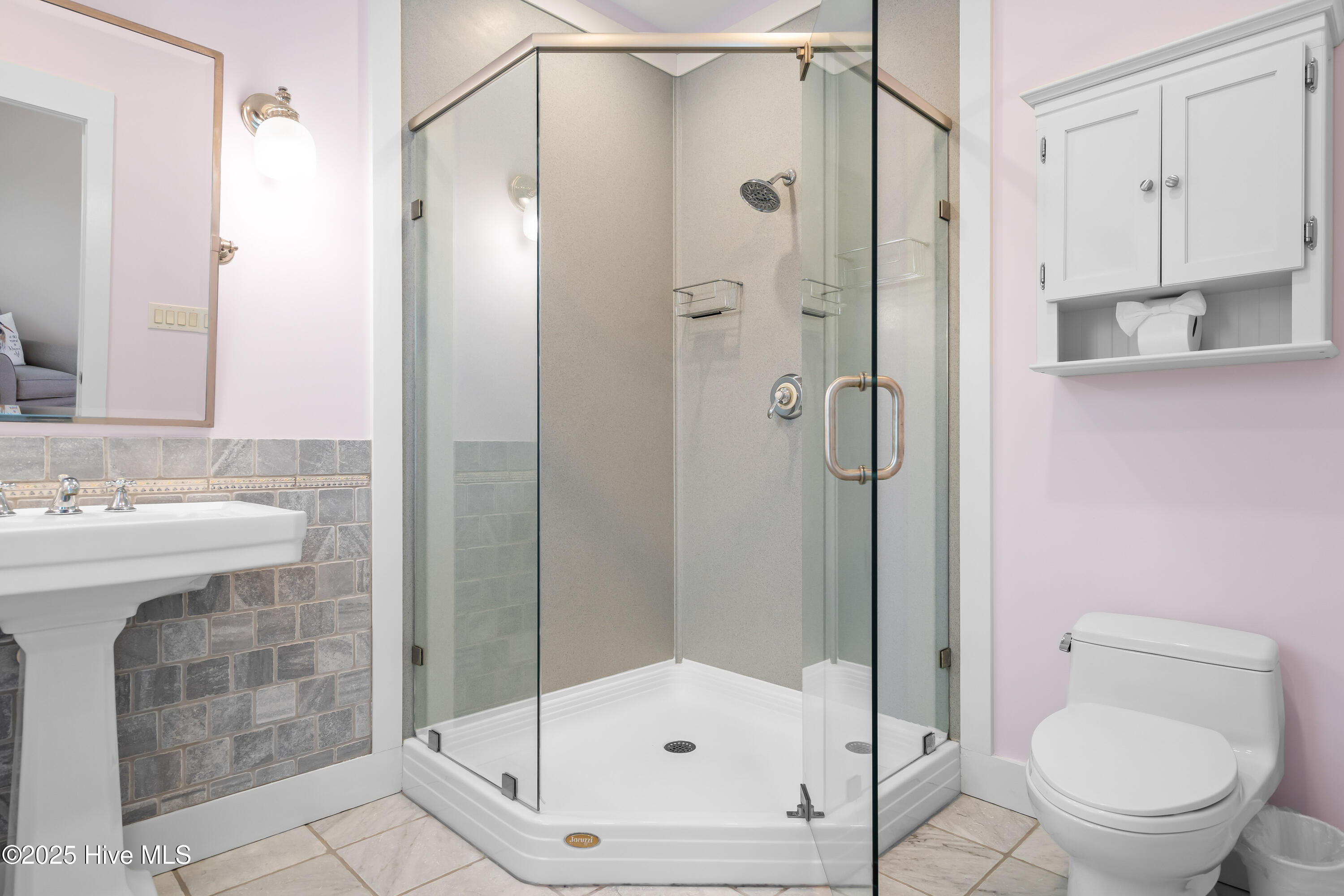 320 Governor Safford Lane Emerald Isle, NC 28594 - Photo 21 of 85 Primary Bath