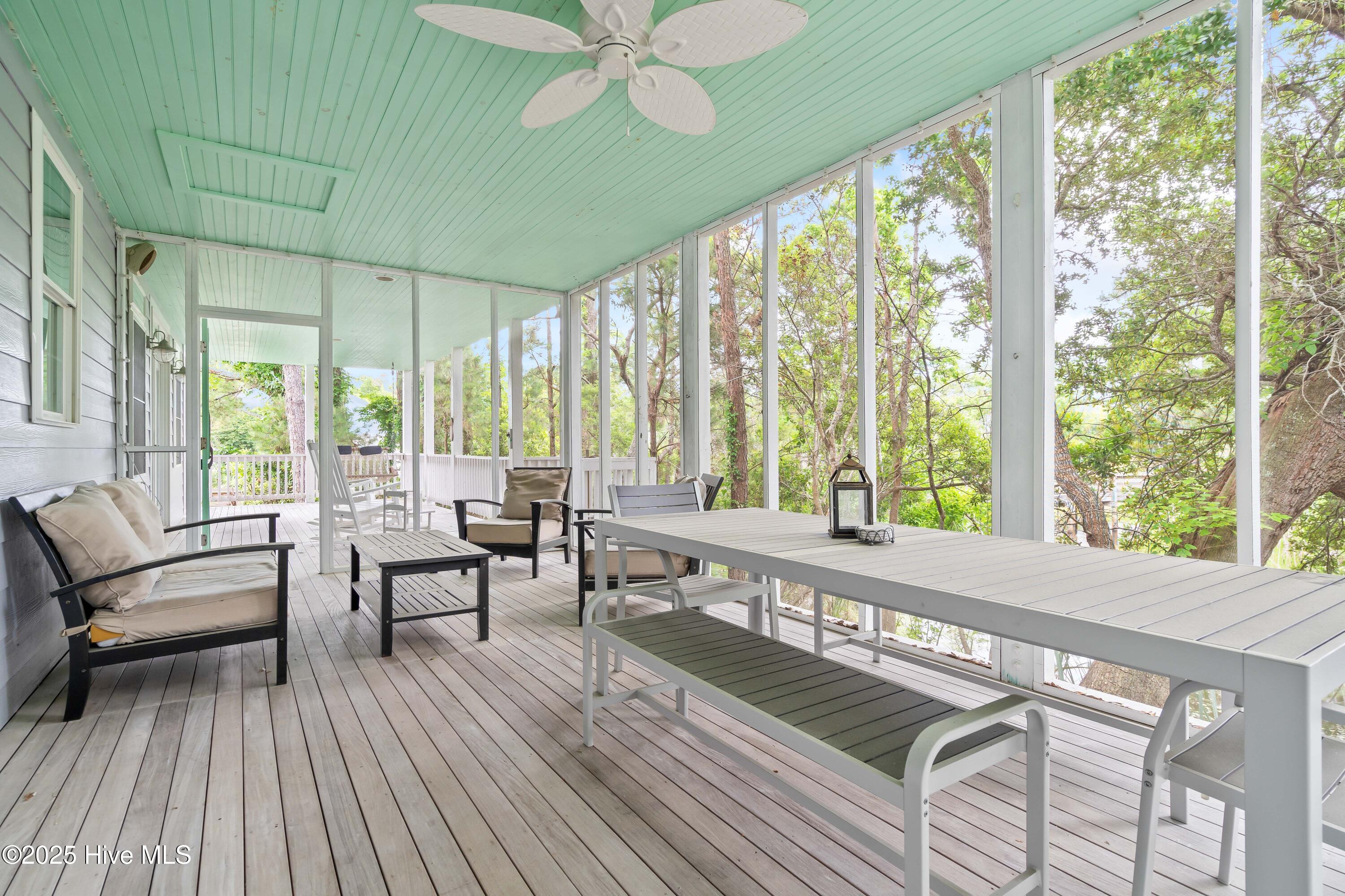 320 Governor Safford Lane Emerald Isle, NC 28594 - Photo 43 of 85 Screened Porch