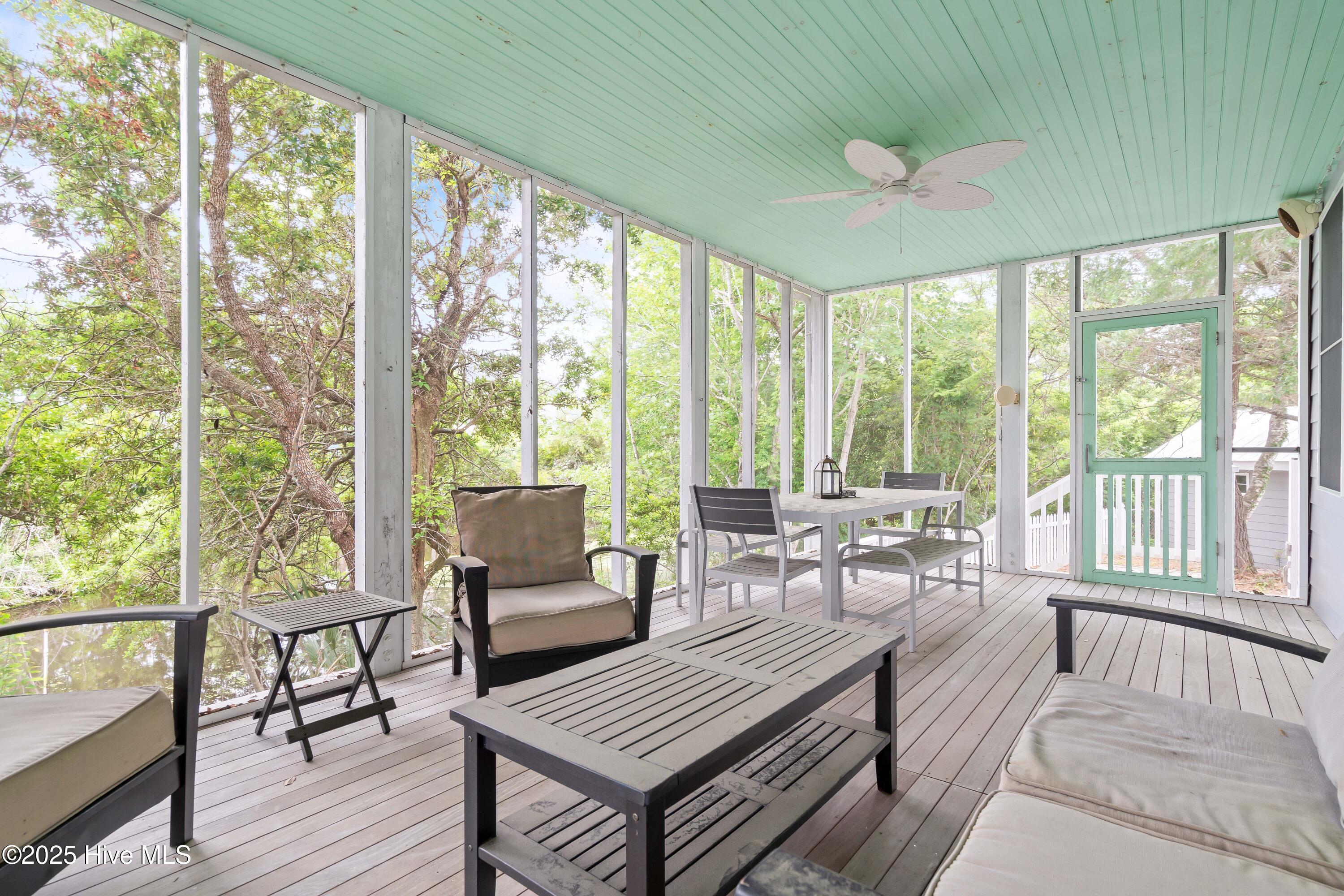 320 Governor Safford Lane Emerald Isle, NC 28594 - Photo 46 of 85 Screened Porch