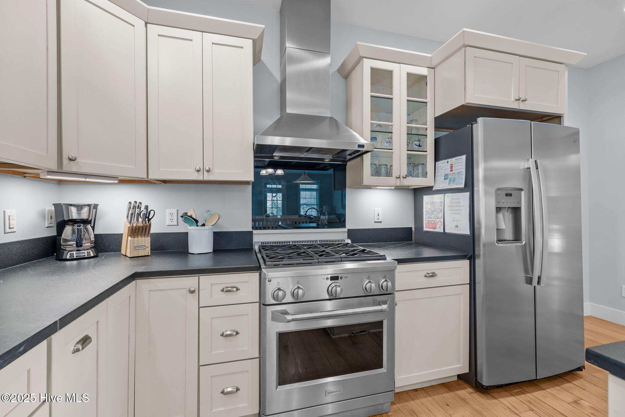 320 Governor Safford Lane Emerald Isle, NC 28594 - Photo 6 of 85 Kitchen