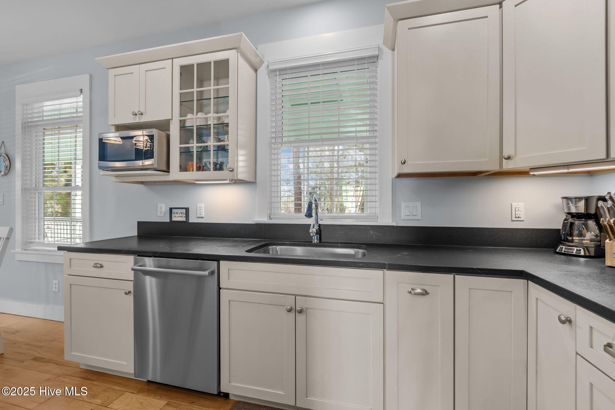 320 Governor Safford Lane Emerald Isle, NC 28594 - Photo 7 of 85 Kitchen