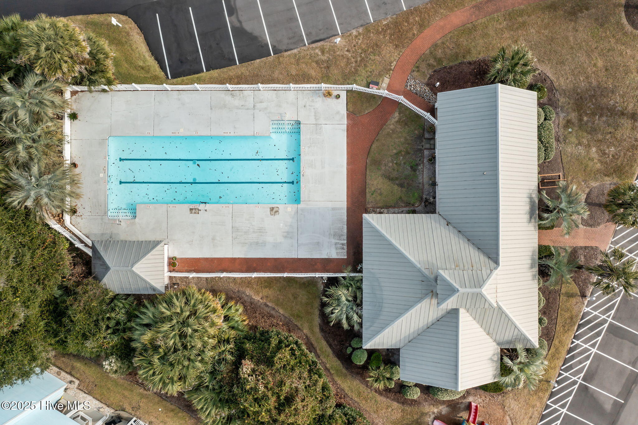 320 Governor Safford Lane Emerald Isle, NC 28594 - Photo 76 of 85 Clubhouse and Pool