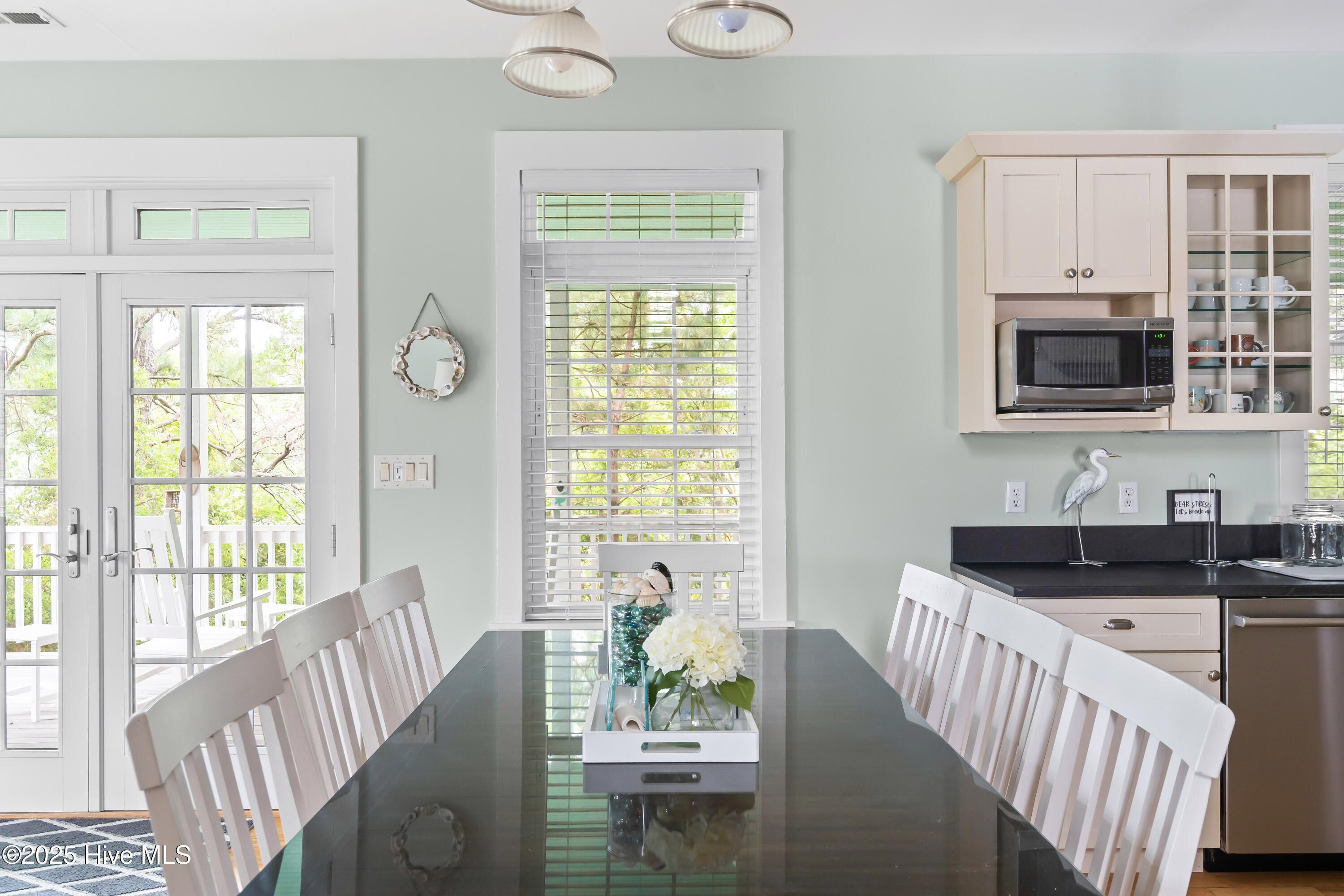 320 Governor Safford Lane Emerald Isle, NC 28594 - Photo 8 of 85 Dining