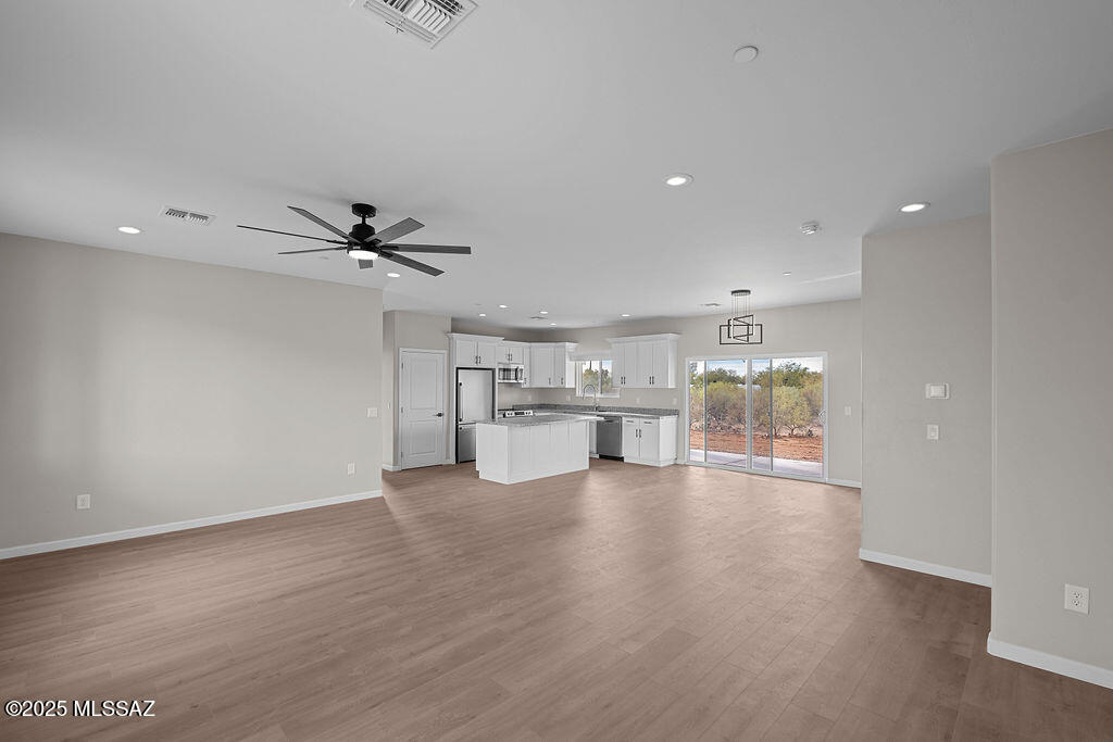 3645 East Rollins Road Tucson, AZ 85739 - Photo 10 of 36