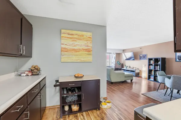 $134,900 | 26 West 10th Street, Unit 610, St. Paul, MN 55102