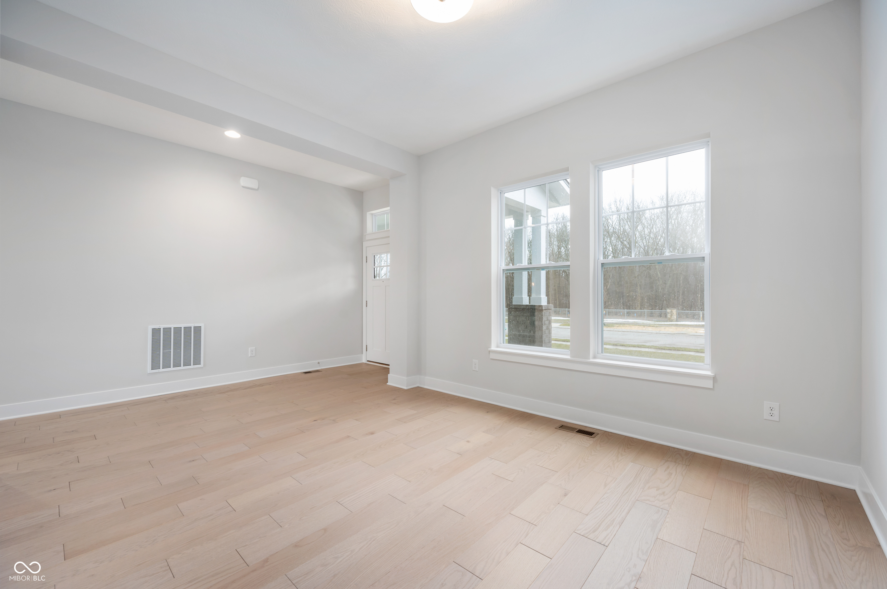 15914 Bellows Avenue Fishers, IN 46040 - Photo 4 of 37