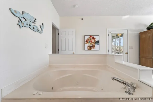 $219,950 | 179 Vintage Drive, Unit 3AB, Lake Ozark, MO 65049