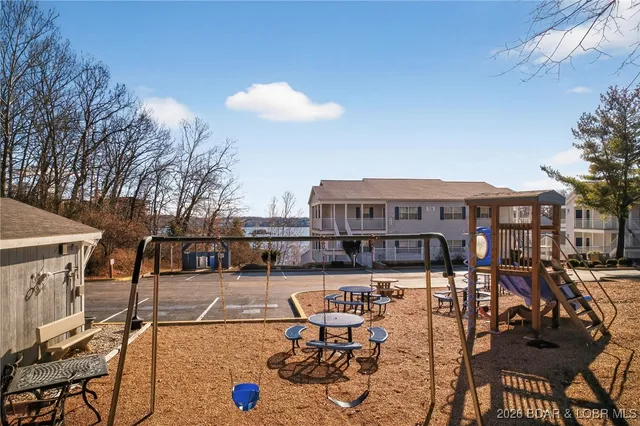 $219,950 | 179 Vintage Drive, Unit 3AB, Lake Ozark, MO 65049