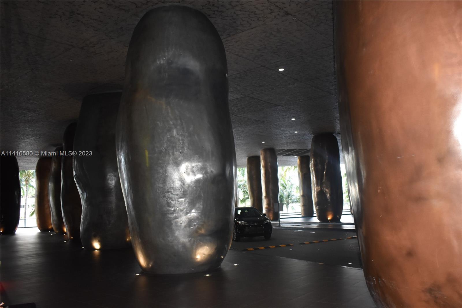 475 Brickell Avenue, Unit 4613 Miami, FL 33131 - Photo 20 of 30 a view of a entryway of a hall