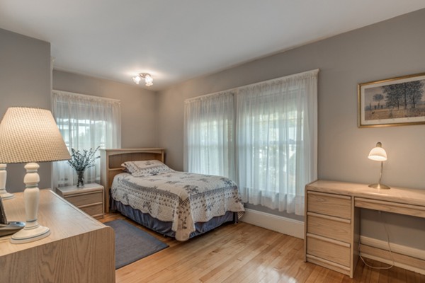 86 Mooreland Road Melrose, MA 02176 - Photo 23 of 30