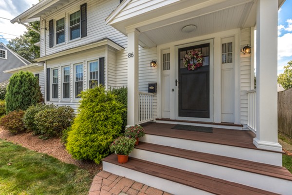 86 Mooreland Road Melrose, MA 02176 - Photo 4 of 30