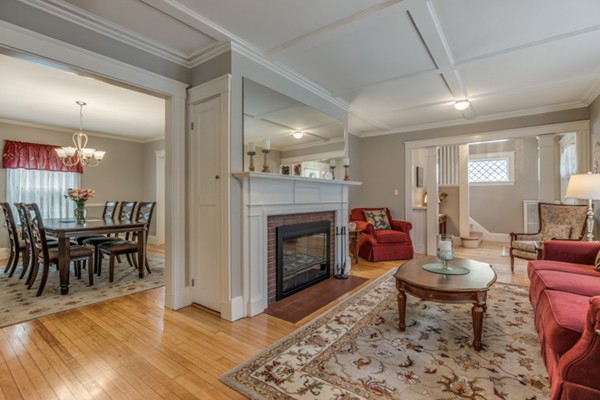 86 Mooreland Road Melrose, MA 02176 - Photo 7 of 30