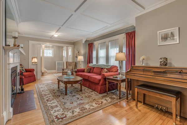 86 Mooreland Road Melrose, MA 02176 - Photo 8 of 30