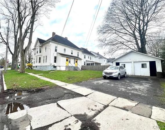 $2,000 | 173 East Genesee Street, Unit 171, Auburn, NY 13021