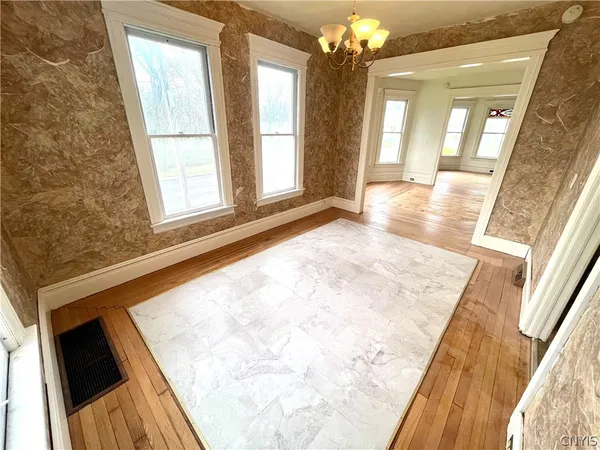 $2,000 | 173 East Genesee Street, Unit 171, Auburn, NY 13021
