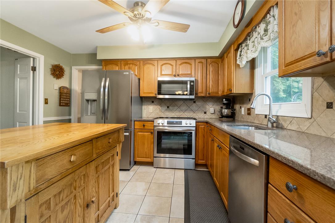 2042 Hilltop Road Bethlehem, PA 18015 - Photo 8 of 38 Gallery Image 8