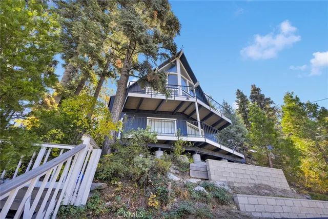 $1,218,000 | 28919 Palisades Drive, Lake Arrowhead, CA 92352