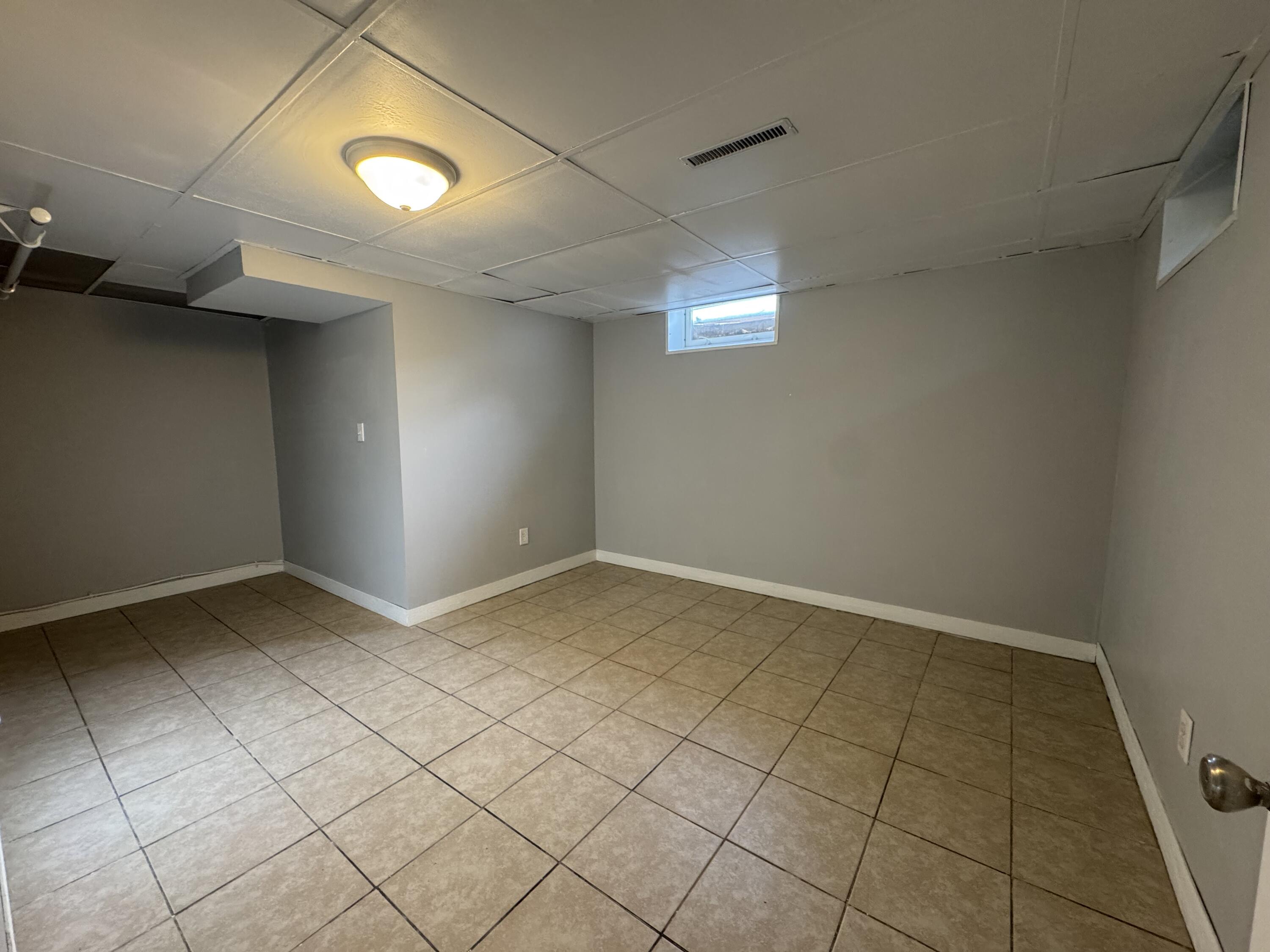 2524 Loraine Avenue Racine, WI 53404 - Photo 13 of 17 IMG_2870