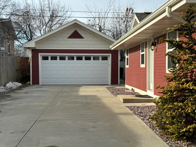 $285,000 | 2524 Loraine Avenue, Racine, WI 53404