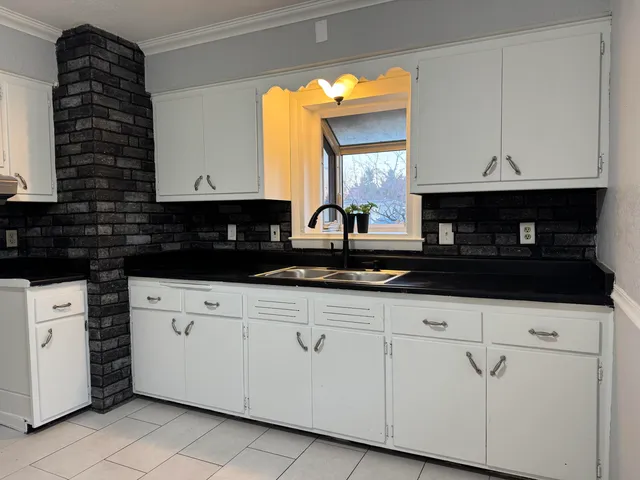 $285,000 | 2524 Loraine Avenue, Racine, WI 53404