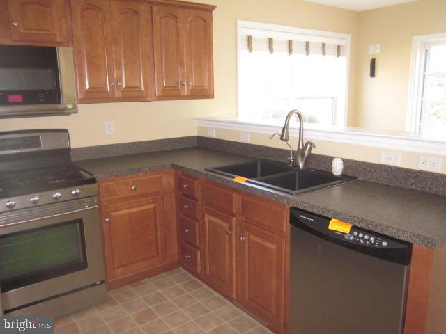 630 Chatham Way Lititz, PA 17543 - Photo 8 of 23