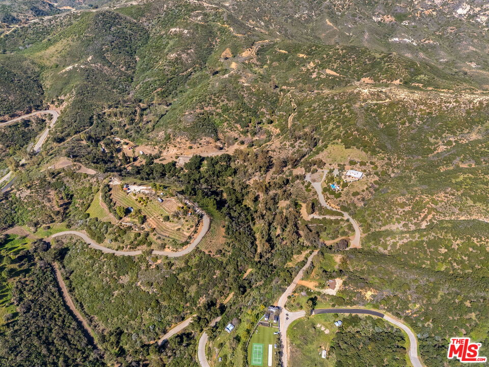 2100 McReynolds Road Malibu, CA 90265 - Photo 9 of 14