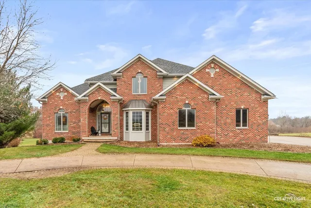 $597,900 | 10167 East Deer Creek Lane, Rochelle, IL 61068