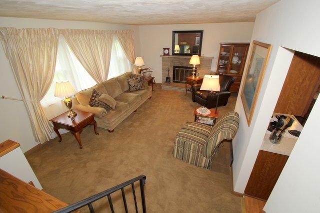 893 Brixham Road Columbus, OH 43204 - Photo 3 of 30 Gallery Image 3