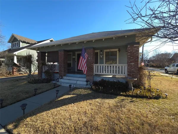 $1,200 | 1335 South Lake Street, Fort Worth, TX 76104