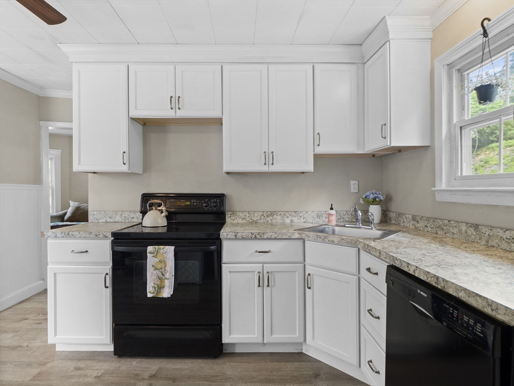 335 Granite Street Worcester, MA 01607 - Photo 6 of 32 Gallery Image 6